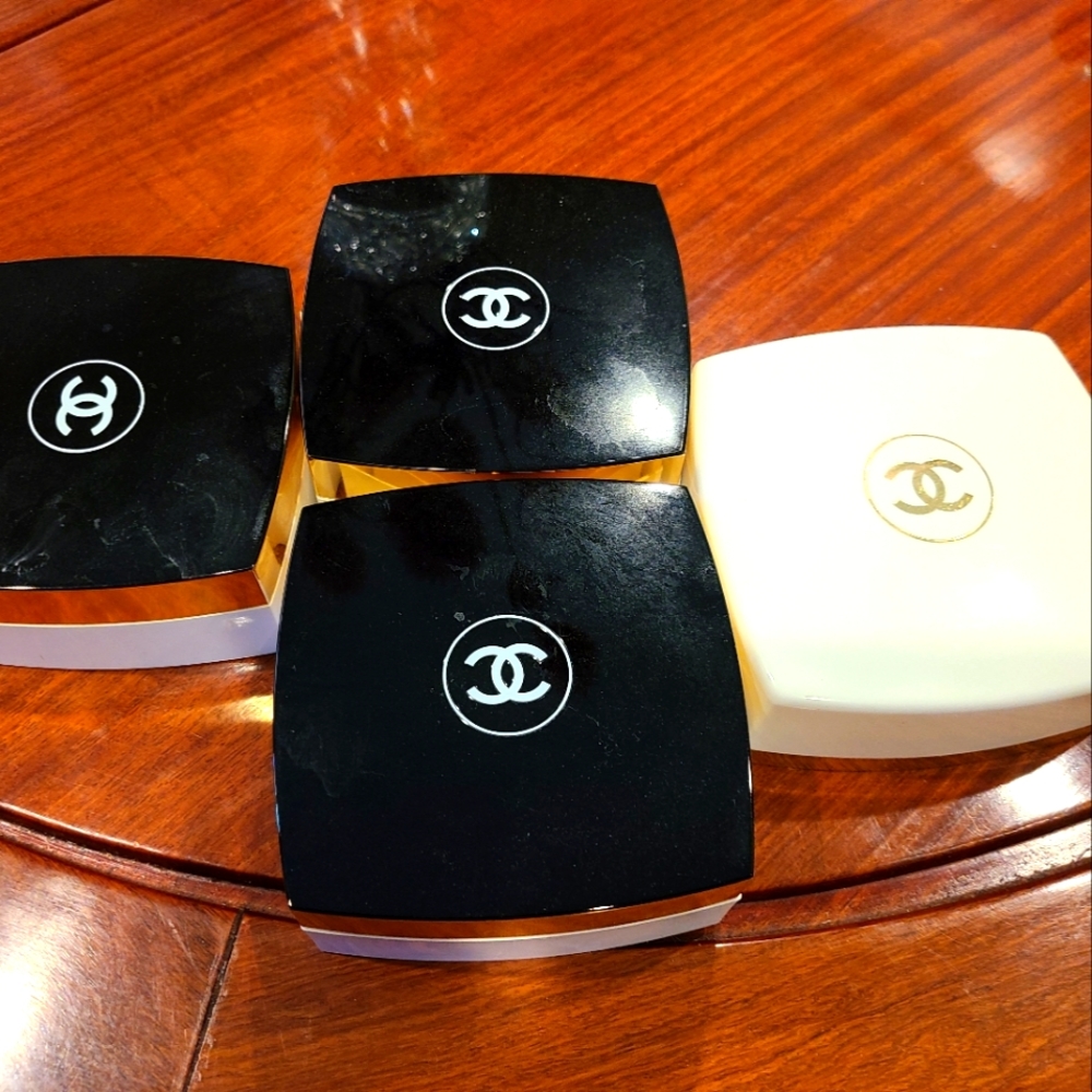 Channel #5 Powder Boxes Only
